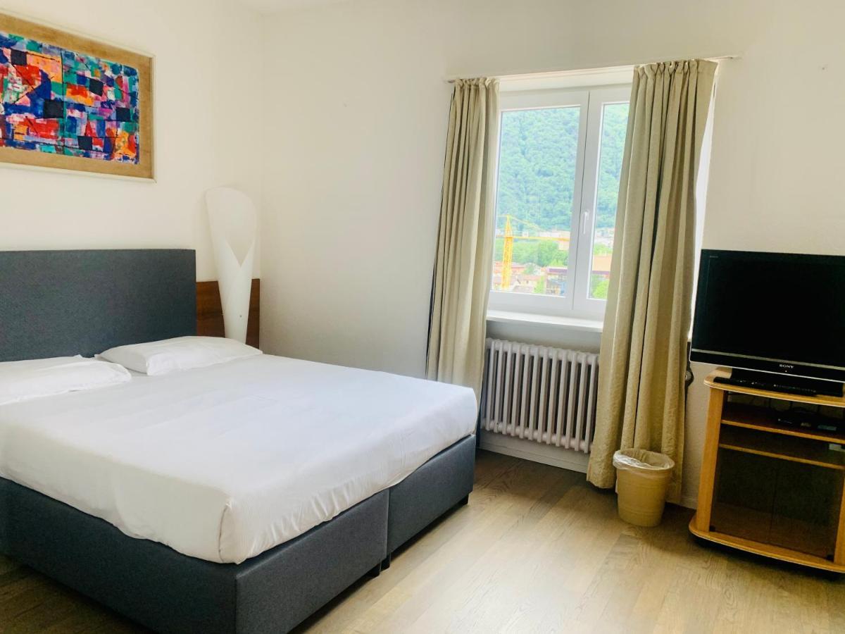 Hotel Gamper Белинцона Екстериор снимка